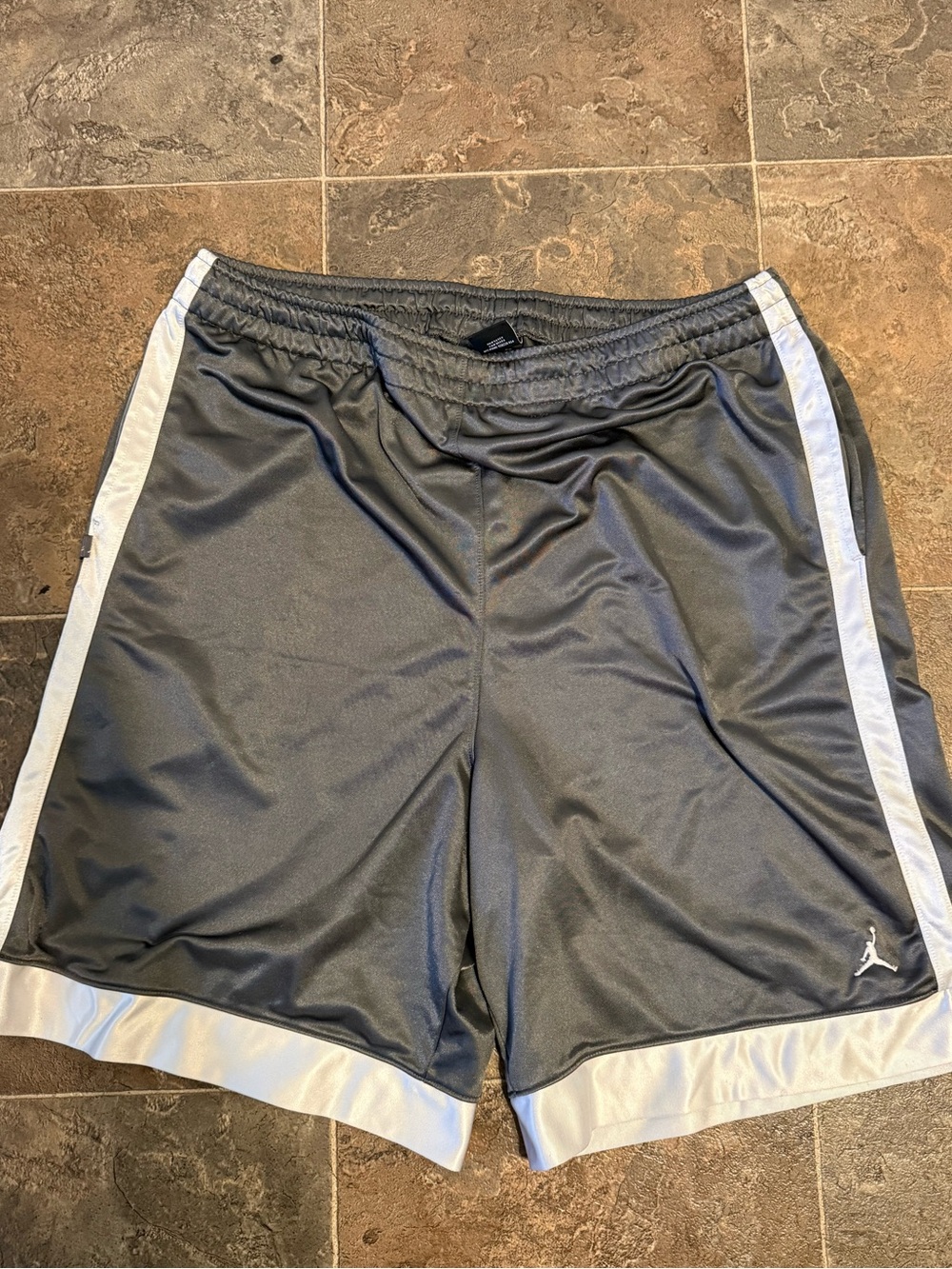 VINTAGE Y2K JORDAN SHORTS